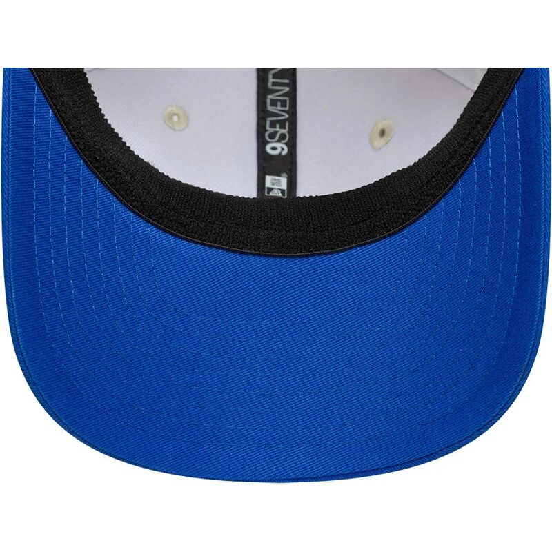 kasketter-buet-beige-snapback-9seventy-stretch-snap-contrast-visor-fra-alpine-f1-team-formula-1-af-new-era