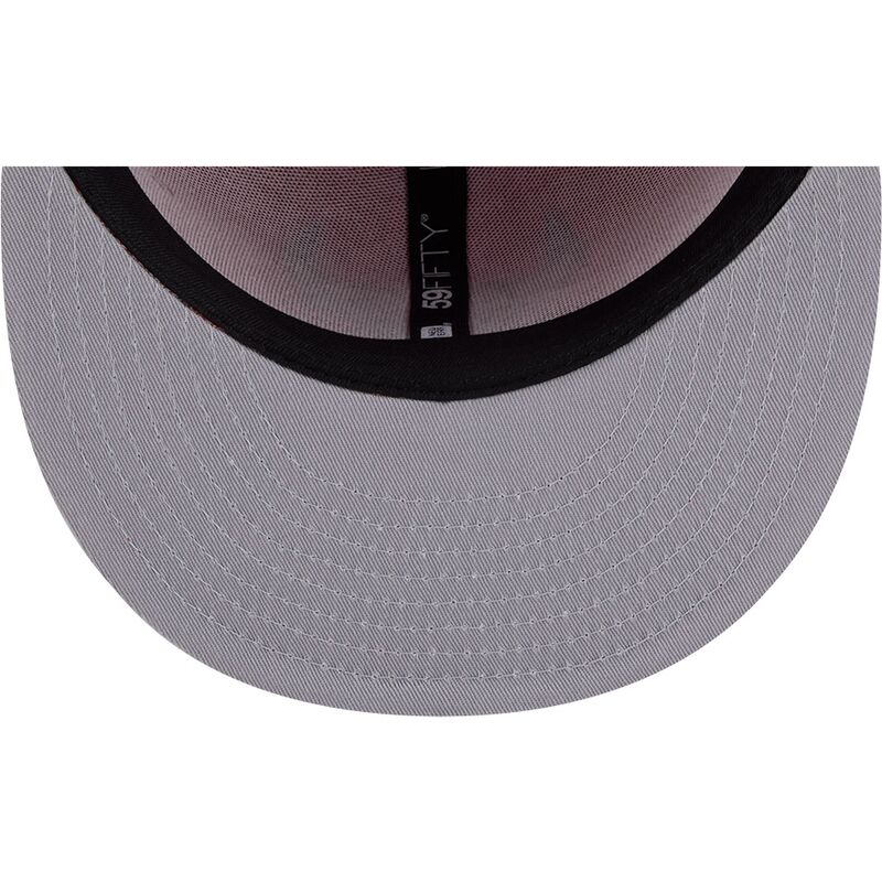 kasketter-flad-rod-tilpasset-59fifty-side-script-fra-chicago-bulls-nba-af-new-era