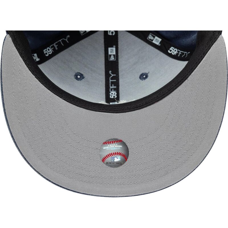 kasketter-flad-marinebla-tilpasset-59fifty-washed-fra-new-york-yankees-mlb-af-new-era