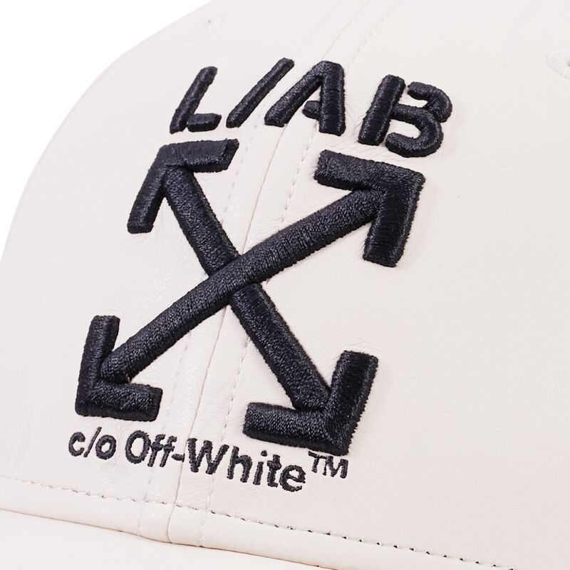 kasketter-buet-beige-justerbar-rem-clamp-arrows-pu-leather-af-l-ab-c-o-off-white kasketter-buet-beige-justerbar-rem-clamp-arrows-pu-leather-af-l-ab-c-o-off-white
