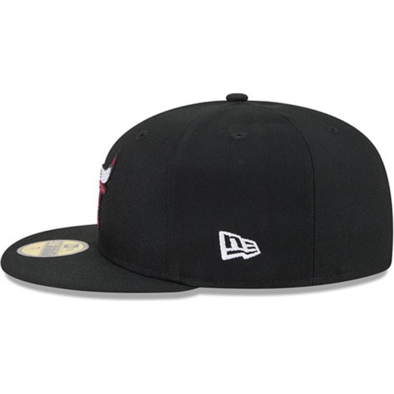 kasketter-flad-sort-tilpasset-59fifty-rhinestone-badge-fra-chicago-bulls-nba-af-new-era kasketter-flad-sort-tilpasset-59fifty-rhinestone-badge-fra-chicago-bulls-nba-af-new-era