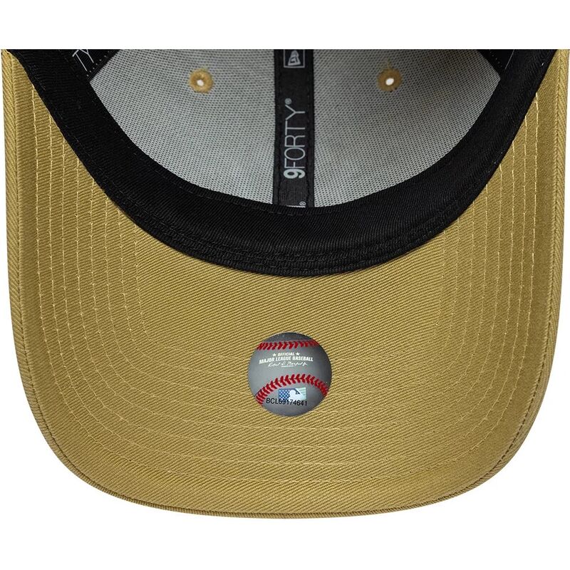 kasketter-buet-khaki-justerbar-rem-9forty-league-essential-fra-new-york-yankees-mlb-af-new-era