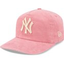 kasketter-buet-lyserod-justerbar-rem-19twenty-precurved-corduroy-pastel-fra-new-york-yankees-mlb-af-new-era