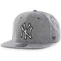 kasketter-flad-marinebla-snapback-tejido-vaquero-fra-new-york-yankees-mlb-af-47-brand