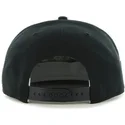 sort-flad-snapback-cap-med-mlb-chicago-white-sox-logo-pa-siden-fra-47-brand