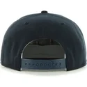 marinebla-flad-snapback-kasket-med-mlb-cleveland-indians-logo-pa-siden-fra-47-brand