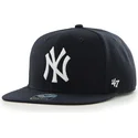 flad-marinebla-snapback-kasket-med-sidelogo-fra-mlb-new-york-yankees-af-47-brand