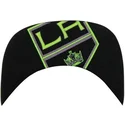 sort-snapback-kasket-med-flad-skygge-og-stort-frontlogo-af-nhl-los-angeles-kings-fra-47-brand