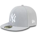 kasketter-flad-gra-tilpasset-til-barn-59fifty-essential-fra-new-york-yankees-mlb-af-new-era